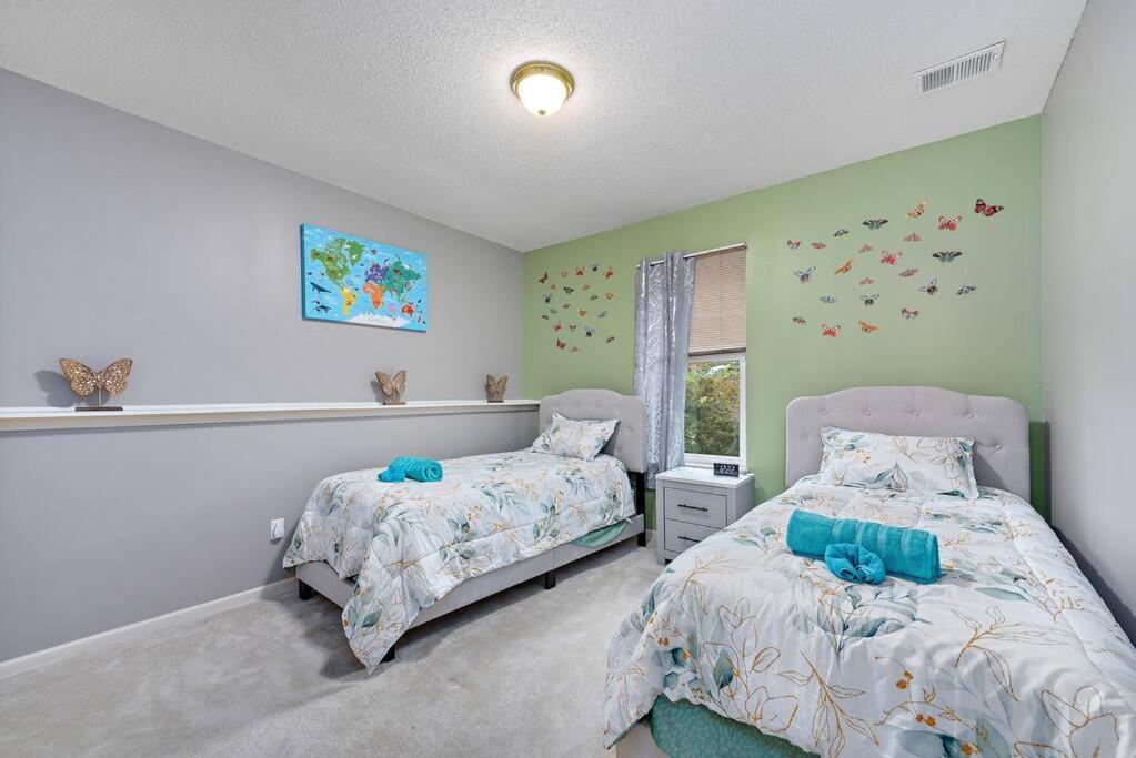 Beautiful Townhome, 11 Minutes To Downtown, Kcmo. Kansas City Dış mekan fotoğraf